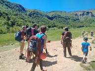 1h30 de marche d'approche pour atteindre la crête du Coq
